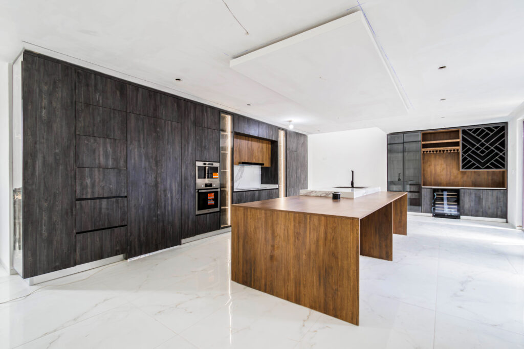Open vs. Closed Kitchen: Which Layout Works Best for Ghanaian Homes?