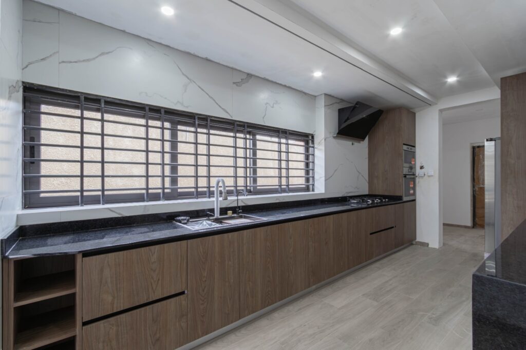 kitchen cabinet
